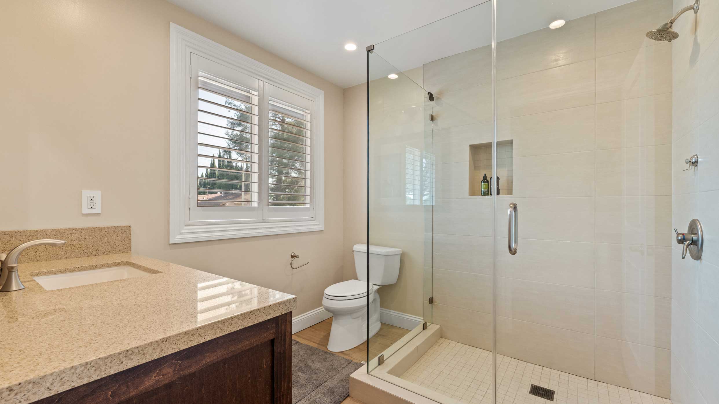 Chimnia House | Bathrooms