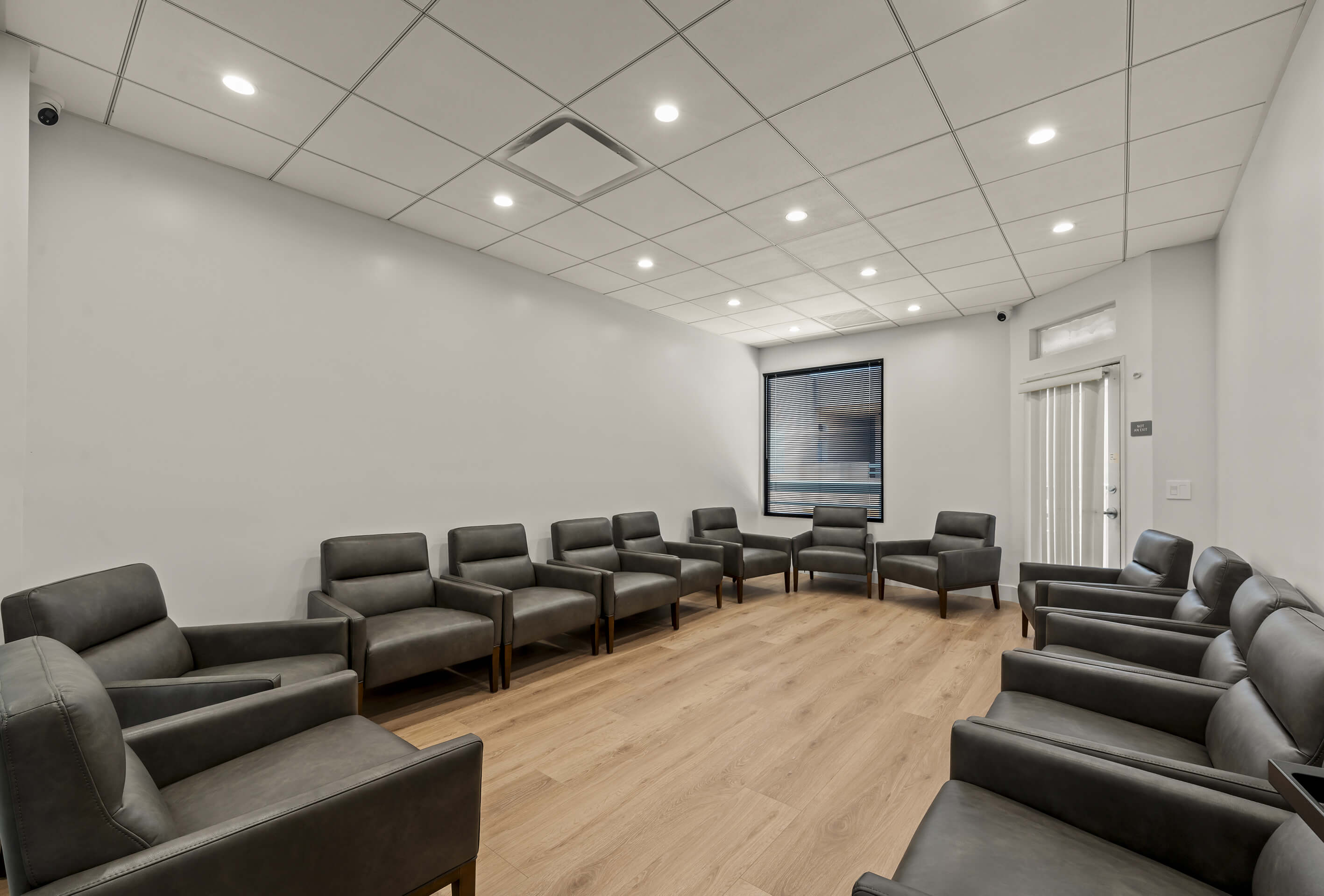 class-room-1-wish-recovery-iopjpg-mL4sR8Hj